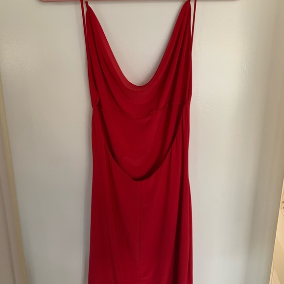 RED OPEN BACK DRESS - Picture 2 of 5